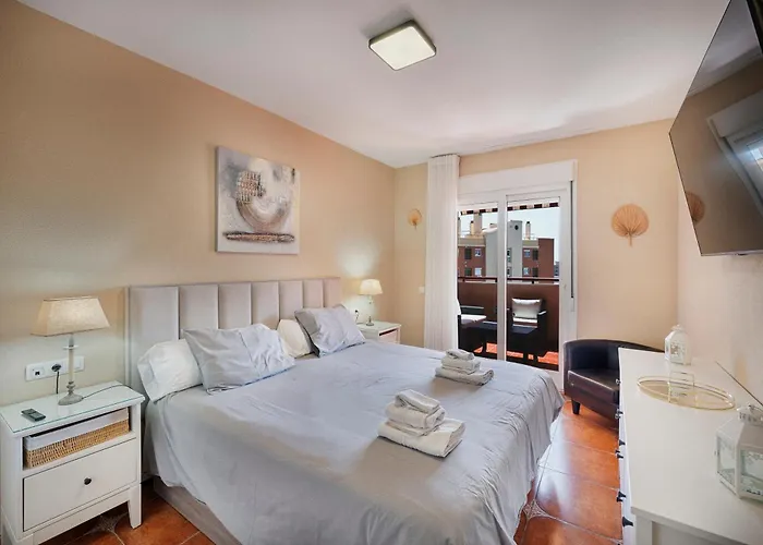 Precioso apartamento nuevo en Torreblanca Fuengirola, a 300m de la playa- piscina, gimnasio, sauna